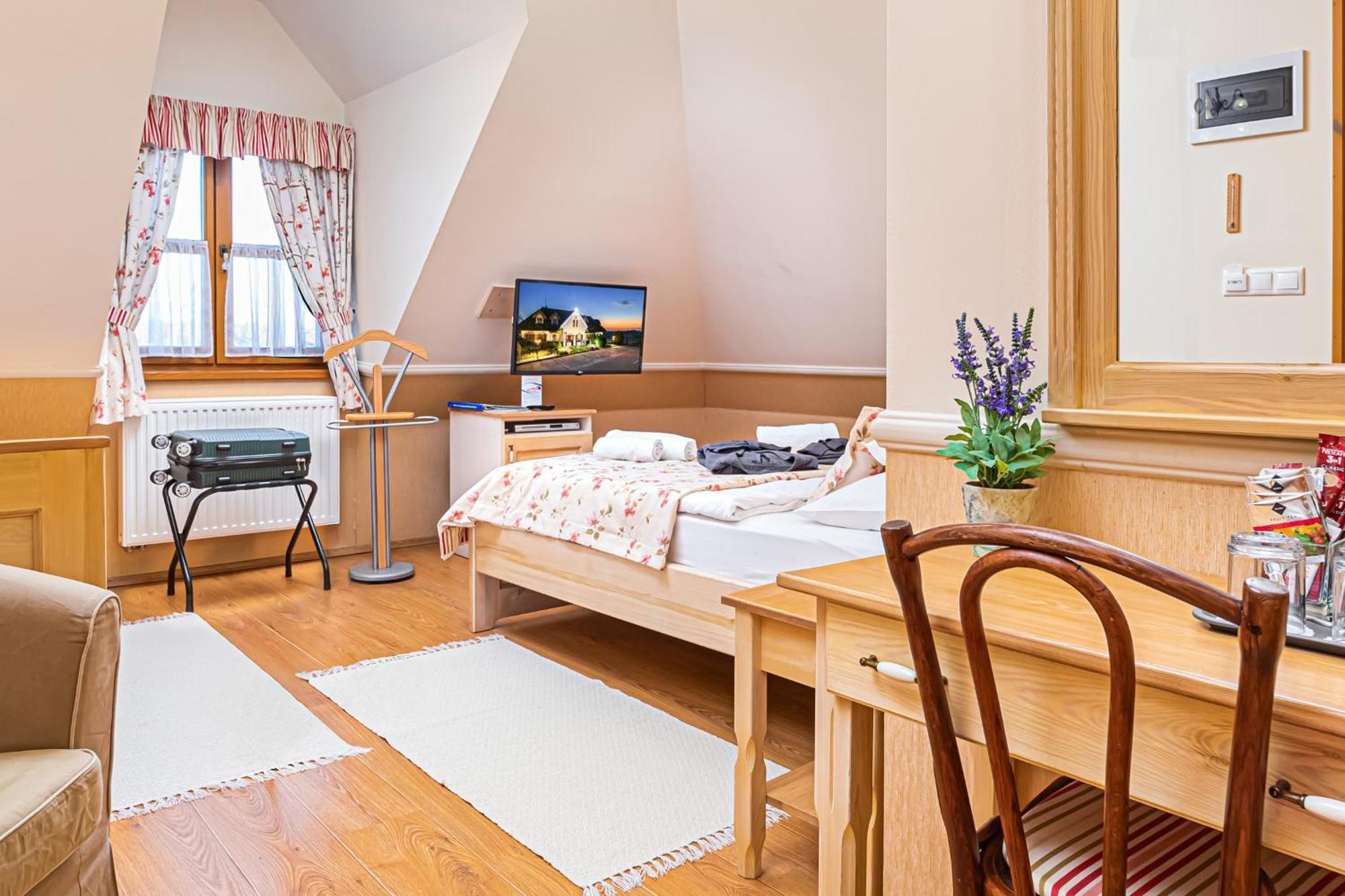 Rigotanya Relax & Wellness Panzio Buekfuerdo Hotel Luaran gambar