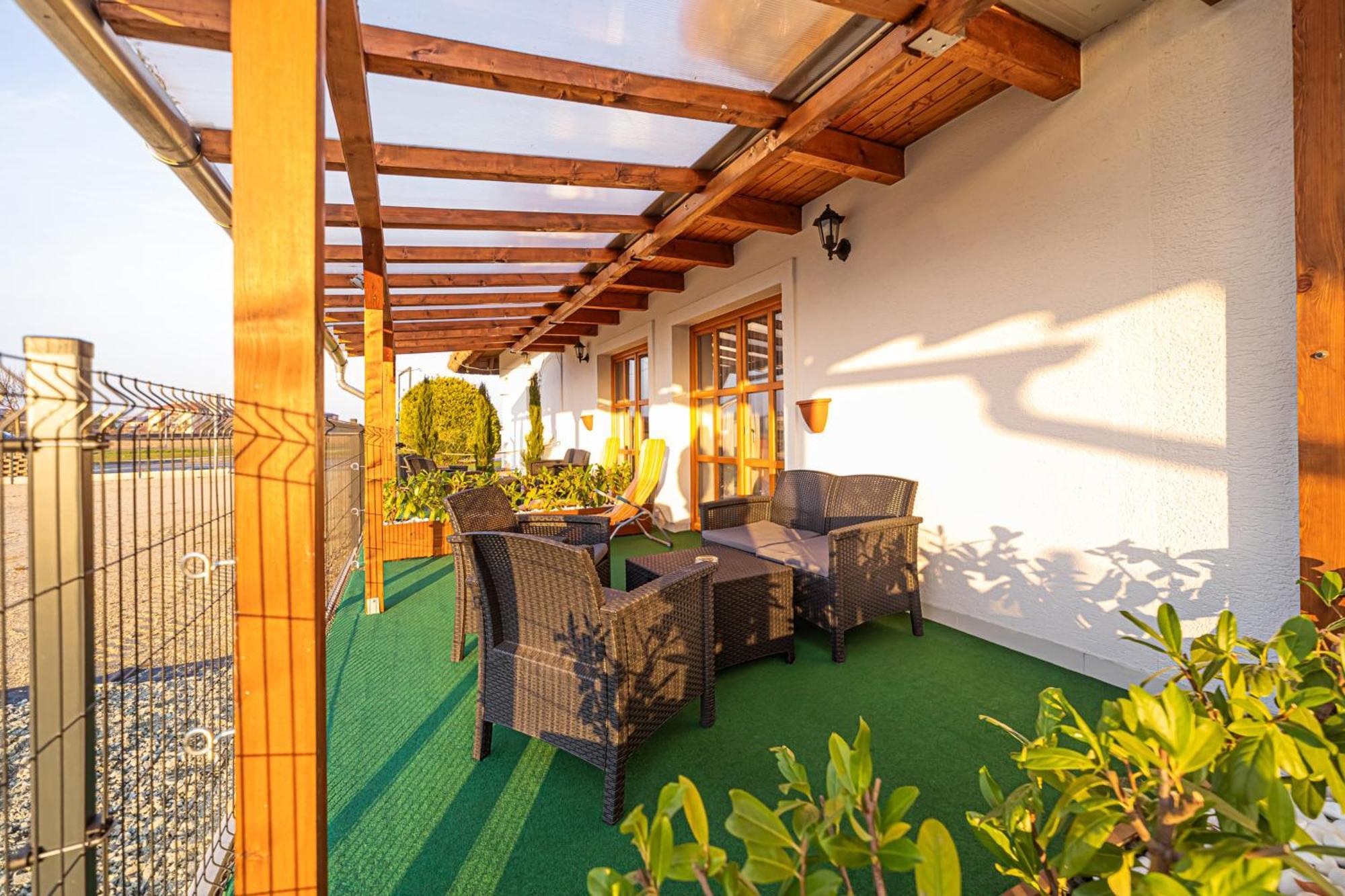 Rigotanya Relax & Wellness Panzio Buekfuerdo Hotel Luaran gambar