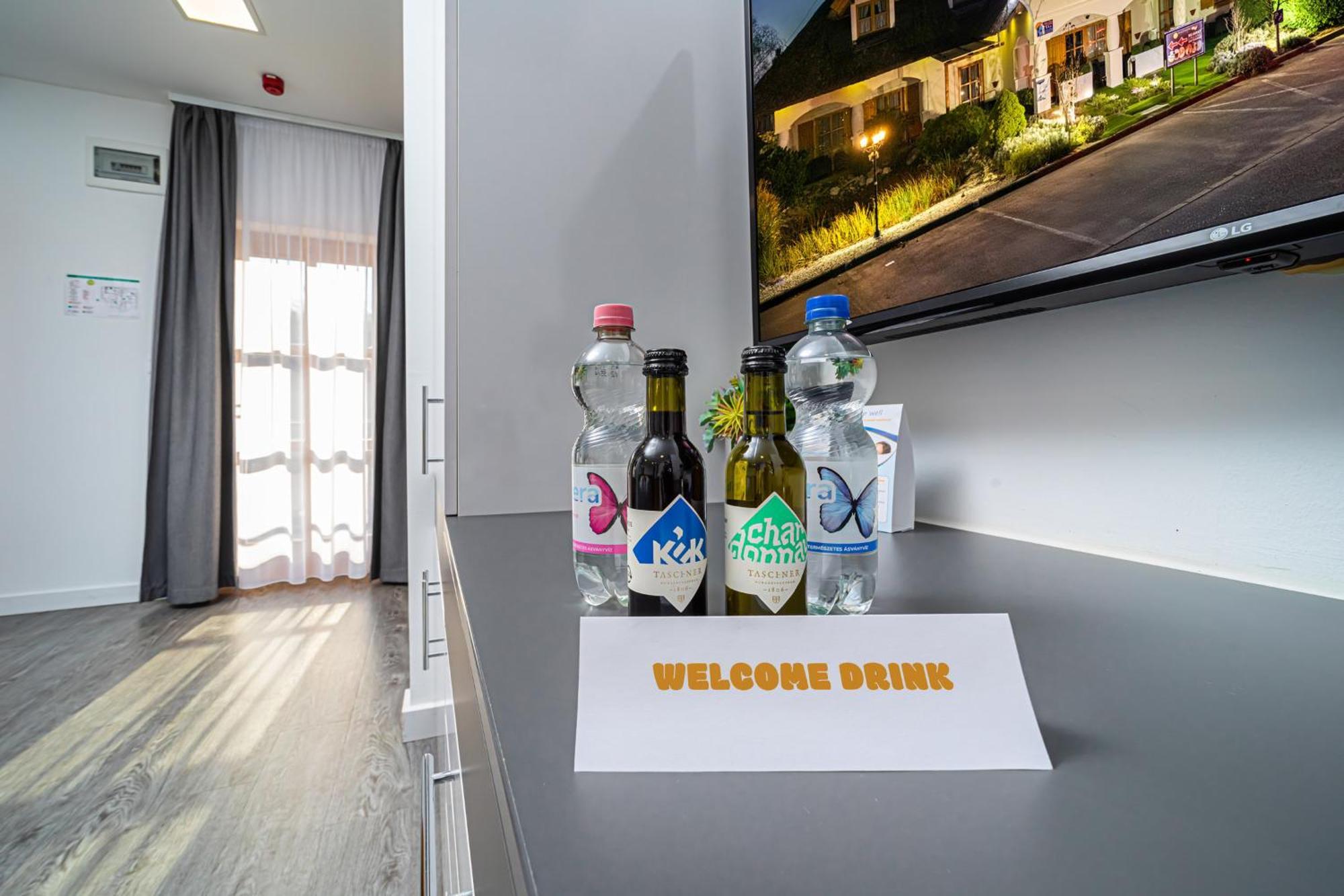 Rigotanya Relax & Wellness Panzio Buekfuerdo Hotel Luaran gambar
