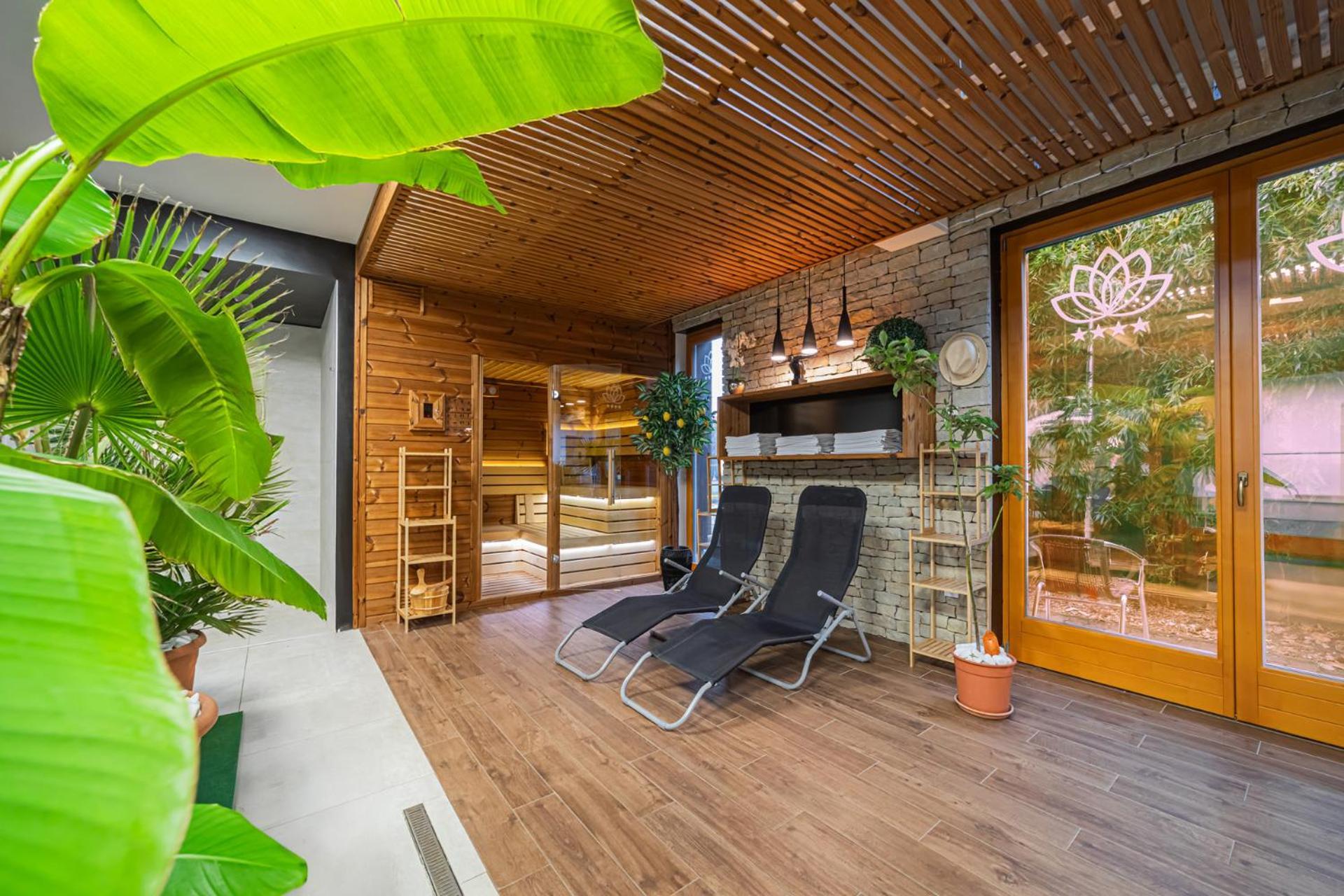 Rigotanya Relax & Wellness Panzio Buekfuerdo Hotel Luaran gambar